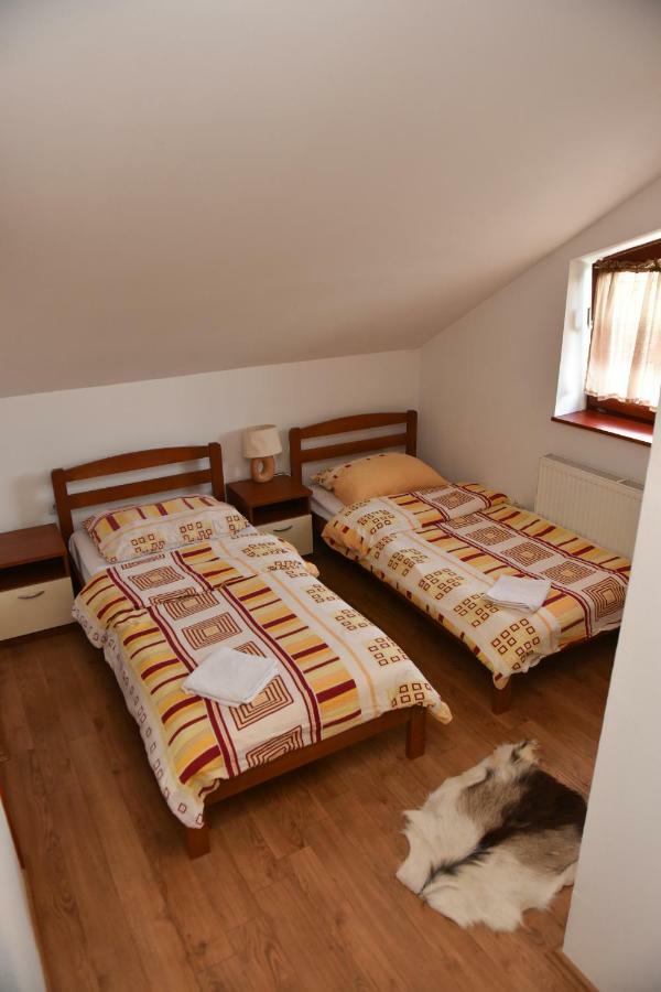 Perušić Bistro Kristina Bed & Breakfast エクステリア 写真